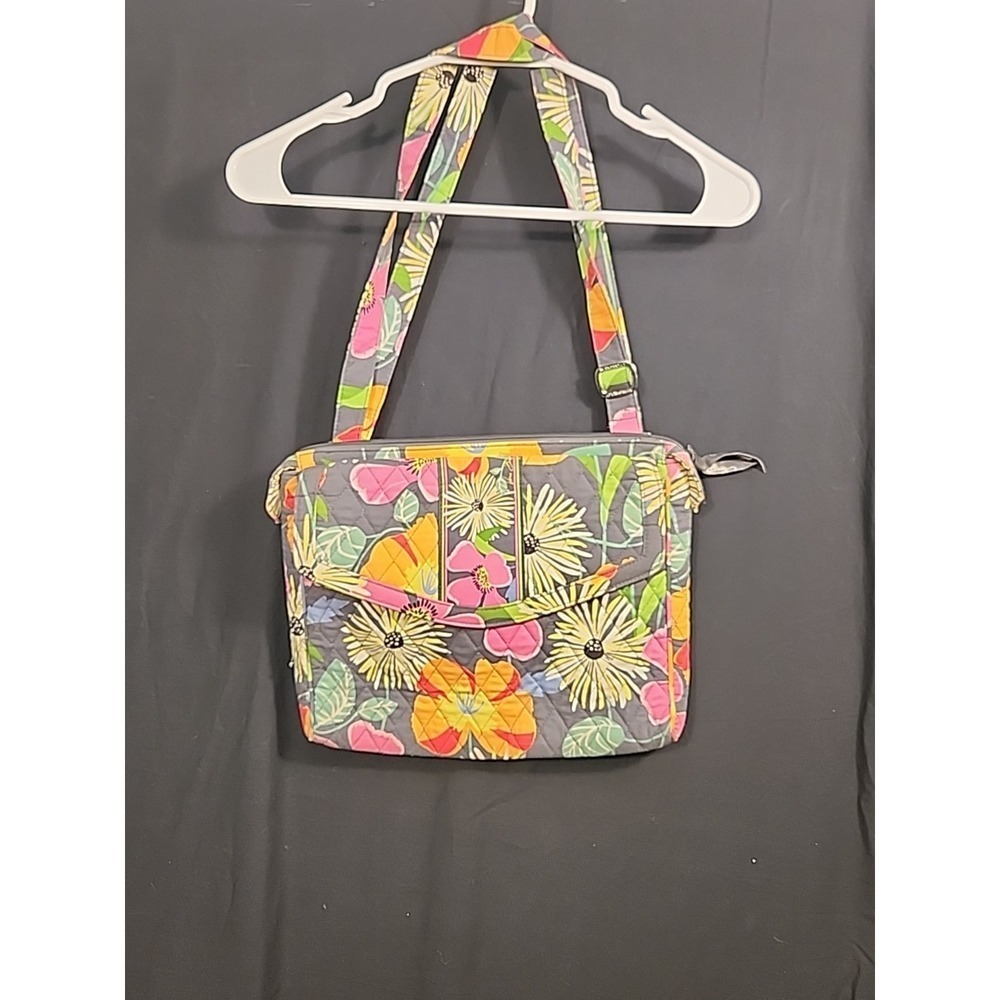 Veraโ Bradley Purse Womens Mutlicolor Floral Jazzy Blooms Distressed Quilted Bag